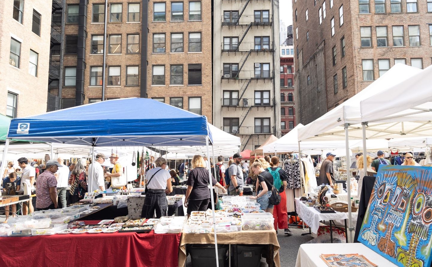The Jewish Journalist at the Flea Market